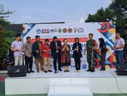 Bhabinkamtibmas dan Babinsa Menghadiri Acara Job Fair dan Education Expo 2024 di SMK Letris Indonesia 2
