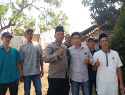 Bhabinkamtibmas Dan Babinsa Pondok Kacang Barat Melakukan Pengamanan Pemilihan Ketua RT