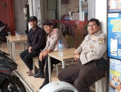 Sat Samapta Polsek Pondok Aren Melaksanakan patroli Dialogis Di Kelurahan Pondok Aren