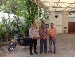 Pelayanan Masyarakat, Bhabinkamtibmas Laksanakan Pengamanan Gereja di Jurang Mangu Timur