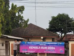 Semarakan Kemala Run Polres Tangerang Selatan dan Jajaran Lakukan Pemasangan Spanduk.