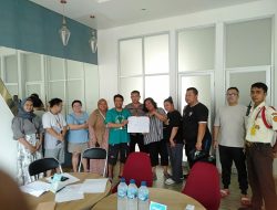 Bhabinkamtibmas Melaksanakan Mediasi Penyelesaian Masalah Warga Dengan Cara Problem Solving