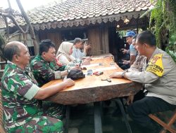 Koordinasi Tiga Pilar, Bhabinkamtibmas Maksimalkan Keamanan di Kelurahan Serua Indah Menjelang Pilkada