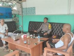 Bhabinkamtibmas Desa Caringin Sambangi Tokoh Masyarakat