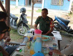 Bhabinkamtibmas dan Babinsa Desa Bojongkamal Laksanakan Sambang dan Monitoring