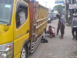 Unit Lantas Polsek Cisauk Lakukan Pengaturan Antisipasi Kemacetan Akibat Truk Patah As Roda
