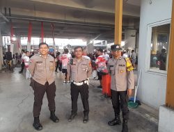 Bhabinkamtibmas Desa Sampora dan Kanit Lantas Polsek Cisauk Amankan Kegiatan Senam Pagi dan Santunan 1000 Anak Yatim