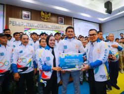 Lepas Atlet Tangsel Menuju PON XXI Aceh-Sumut 2024, Pilar: Cetak Prestasi Tinggi