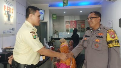 Bhabinkamtibmas Polsek Pondok Aren Sambangi Bank BRI, Berikan Himbauan Kamtibmas kepada Satpam