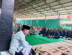 Pengajian Bulanan Kelurahan Cipayung, Bhabinkamtibmas Sampaikan Himbauan Kamtibmas