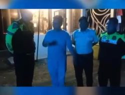 Satlantas Polres Tangerang Selatan Beri Bantuan Pengawalan kepada Pengendara Motor di Tengah Malam