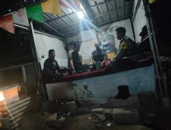 Bhabinkamtibmas Polsek Curug Sambangi Poskamling, Ajak Warga Aktif Jaga Keamanan Lingkungan
