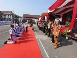 Pengukuhan Taruna Taruni SMKN 7 Kab. Tangerang: Bhabinkamtibmas Sampaikan Himbauan Kantibmas Menjelang Pilkada Serentak 2024