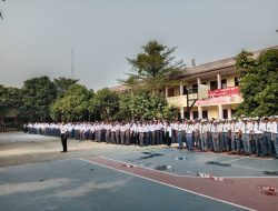Sat Binmas Polres Tangsel Ajak Pelajar Hindari Tawuran dan Narkoba di SMKN 2