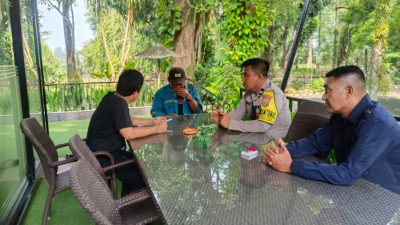 Dekatkan Diri ke Warga, Bhabinkamtibmas Lengkong Karya Sampaikan Pesan Kamtibmas