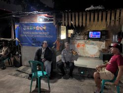 Bhabinkamtibmas Pondok Aren Lakukan Pengecekan Siskamling Terpadu, Ajak Warga Aktif Jaga Keamanan Lingkungan