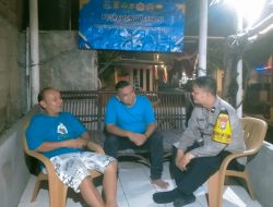 Bhabinkamtibmas Sambangi Pos Kamling Terpadu, Perkuat Sinergi Jaga Kamtibmas