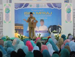 Dari Mimbar Isra Mikraj, Benyamin Ajak Ubah Perilaku Kelola Sampah dari Rumah