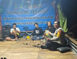 Perkuat Keamanan Lingkungan, Bhabinkamtibmas Desa Caringin Cek Pos Kamling Terpadu