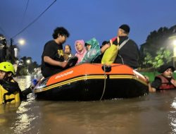 Pemkot Tangsel Turunkan Tim Gabungan Evakuasi Warga Terdampak Banjir
