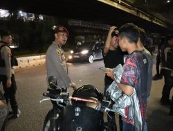 Cegah Kejahatan Jalanan, Polres Metro Jakarta Barat Intensifkan Razia dan Patroli Mobile
