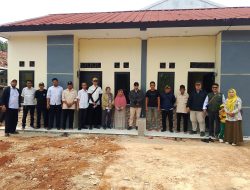 TIM. FHO Serta para pejabat kelurahan Bakti jaya menghadiri Serah terima Bedah Rumah di wilayah RT 003 RW 002 kelurahan Bakti jaya kecamatan Setu kota Tangerang selatan pada Selasa 19 /8/2026